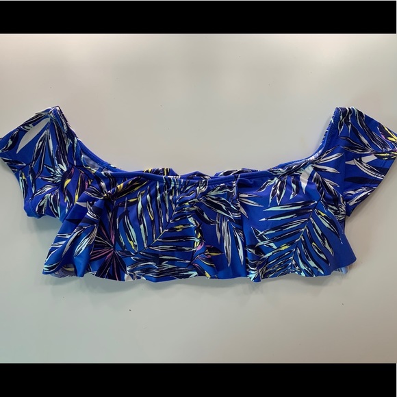 South Moon Under bikini top - Picture 1 of 2